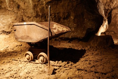 Těžební nářadí používané při těžbě fosfátových hlín - vozík