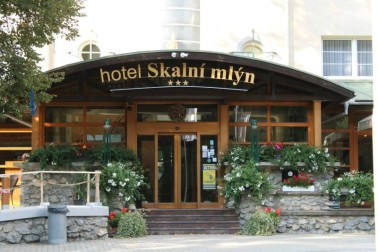 Ubytování v Moravském krasu – hotel se nachází nedaleko Punkevních jeskyní