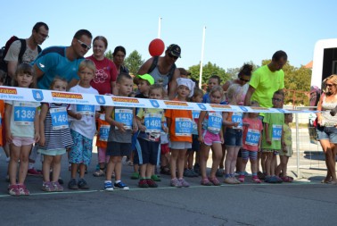 Půlmaraton Moravským krasem 2016 - Start dětských běhů