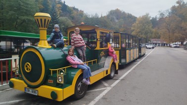 Vláček k Punkevním jeskyním