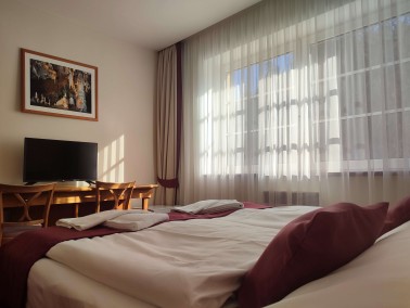 Vybavení komfortního hotelového apartmánu