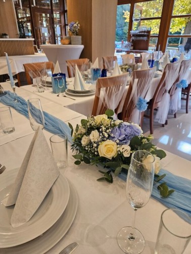 Svatební hostina v okolí Brna nedaleko Punkevních jeskyní